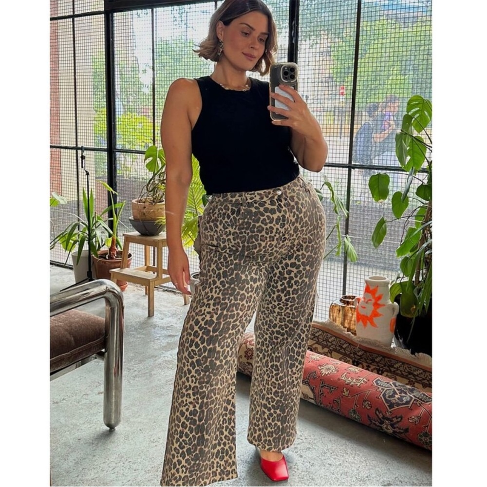 Never Fully Dressed Women's Leopard Lucia Scallop Detail Jeans Straight Leg